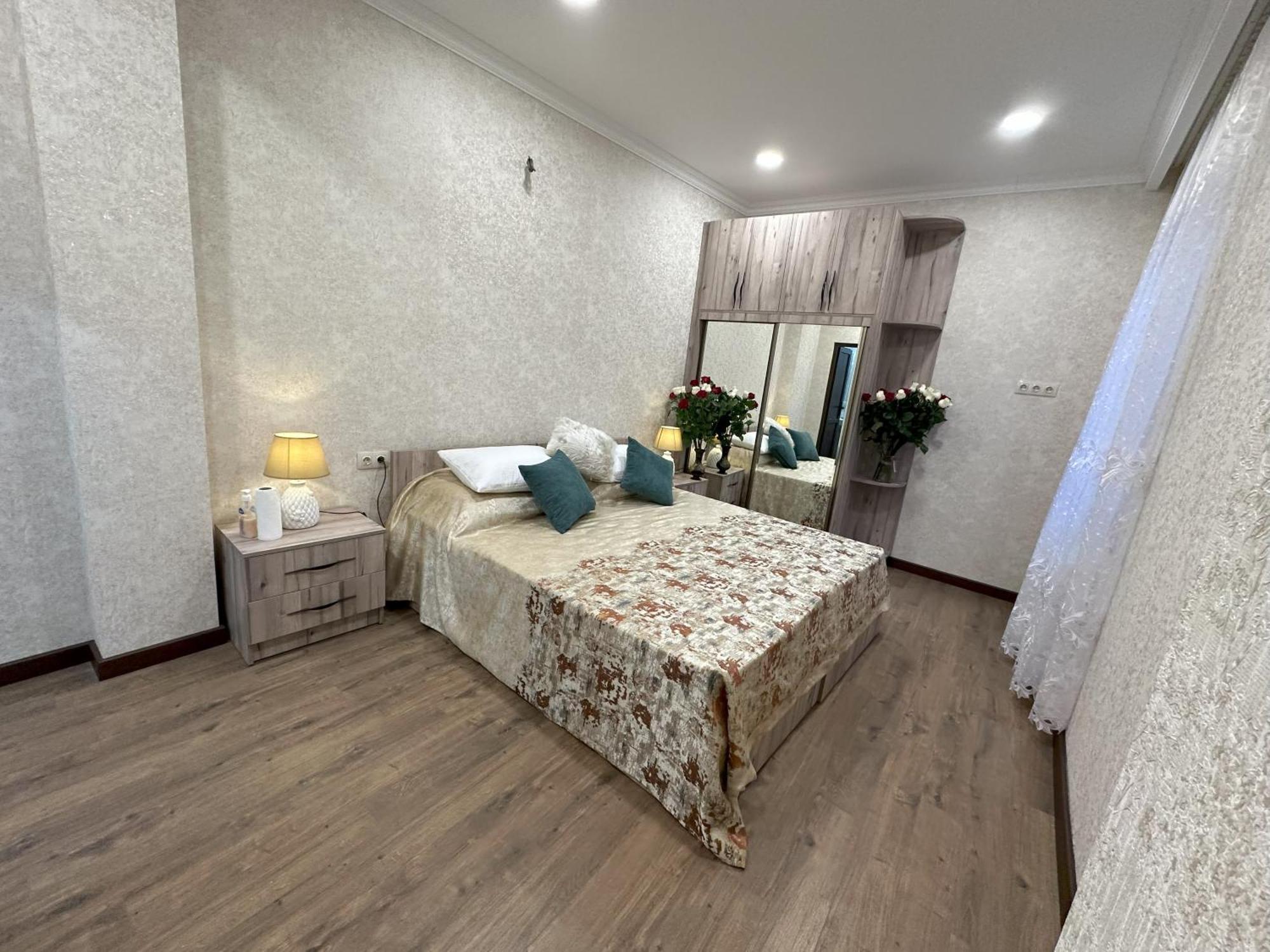 Three Palms Guest House Tbilisi Zewnętrze zdjęcie