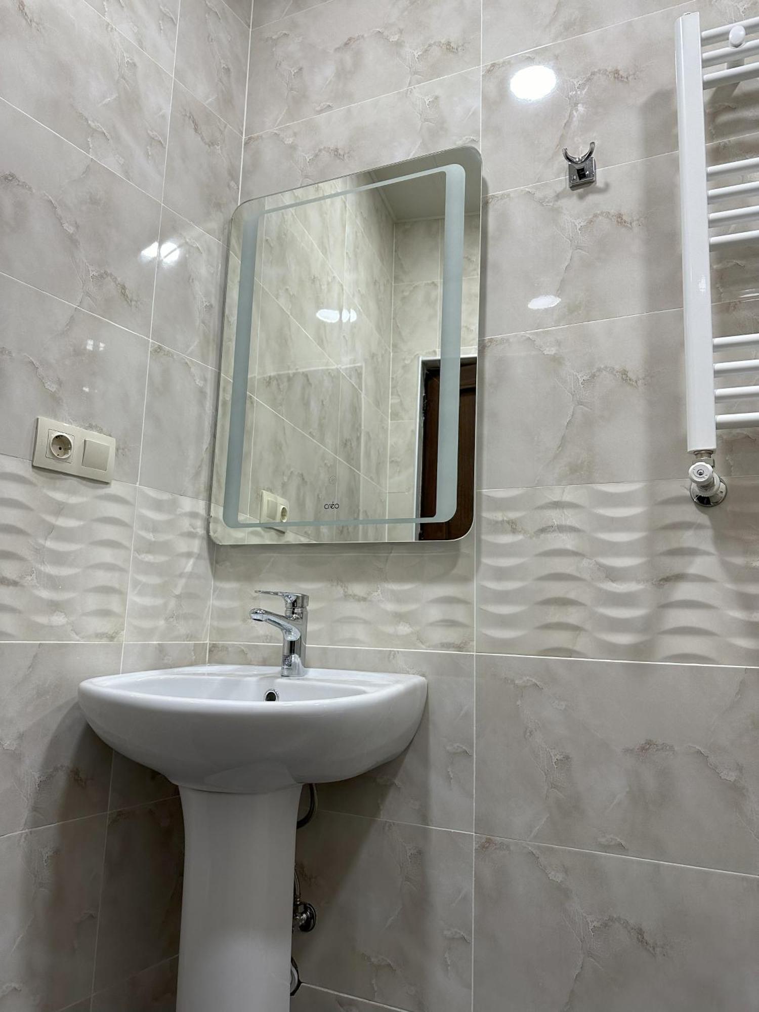Three Palms Guest House Tbilisi Zewnętrze zdjęcie