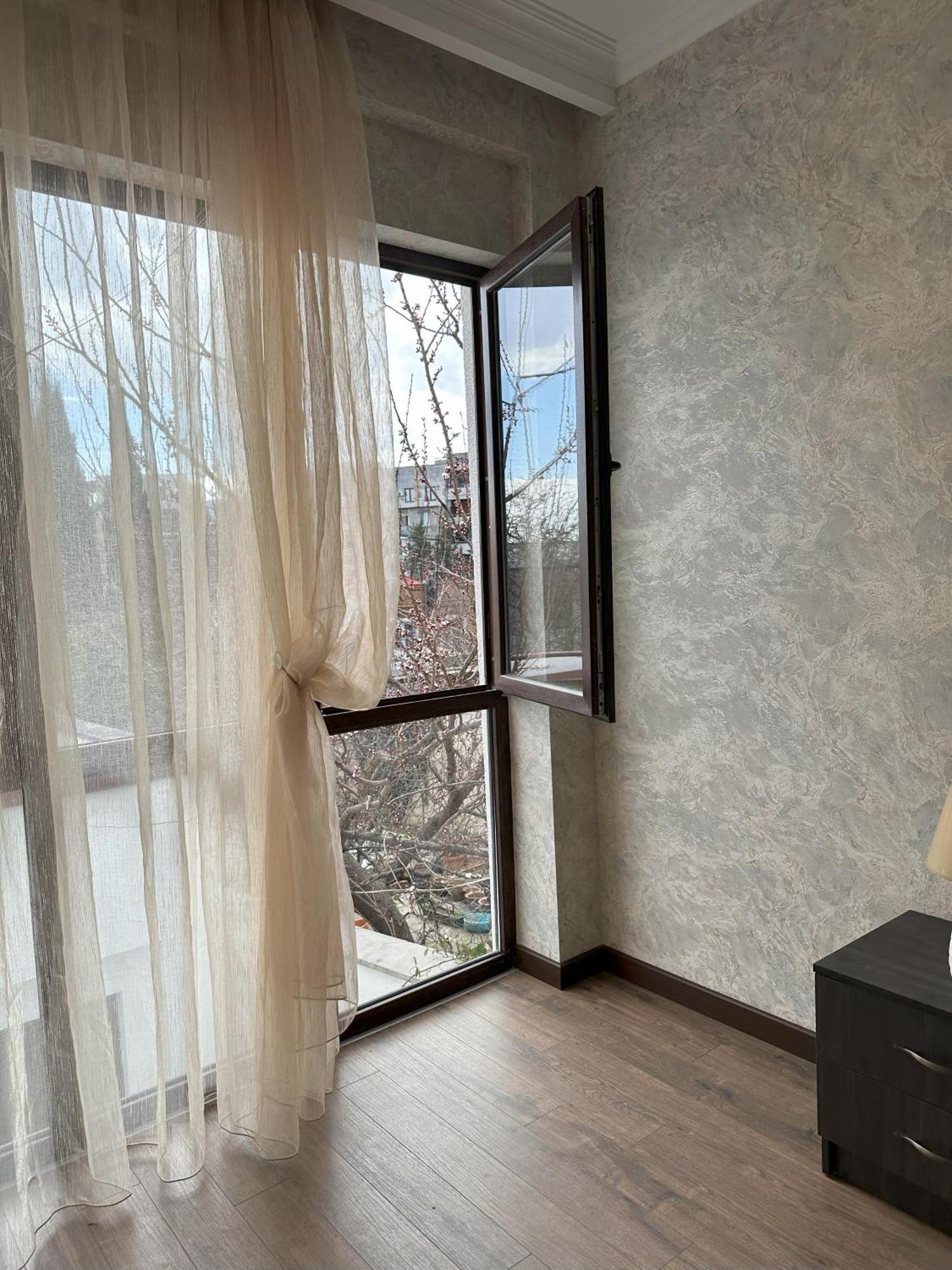 Three Palms Guest House Tbilisi Zewnętrze zdjęcie