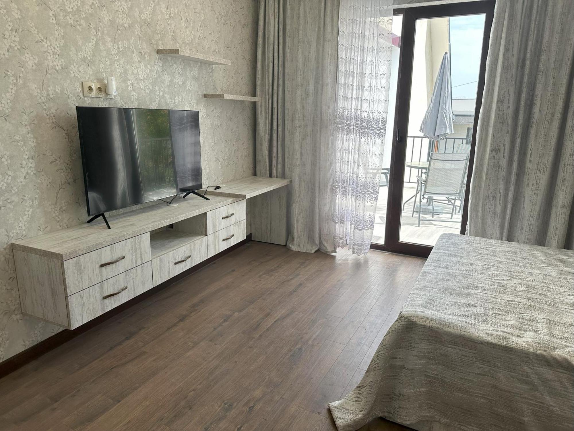 Three Palms Guest House Tbilisi Zewnętrze zdjęcie